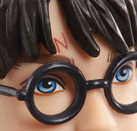 Harry Potter Set with a Peron 9 3/4 GXW31 doll