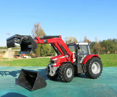 Massey Ferguson 6616 tractor + 43082 loader