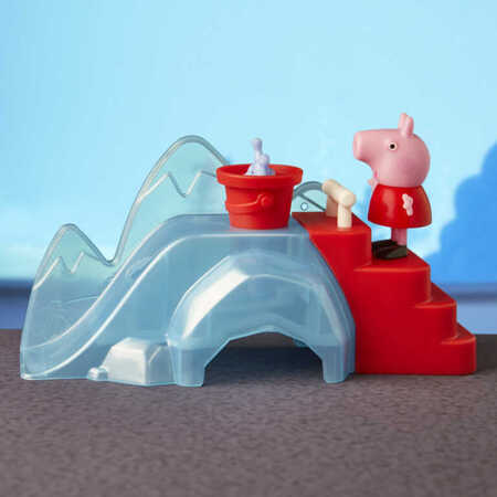 PEPPA Adventure in the aquarium toy F4411