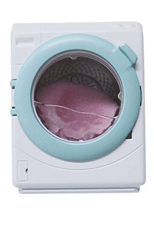 Sylvanian Families Washing Machine and Vacuum Cleaner Set 05445