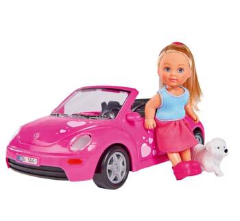 Evi dans la voiture Volkswagen New Beetle 573-1539