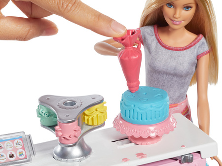 Coffret Barbie Atelier de Pâtisserie + poupée GFP59