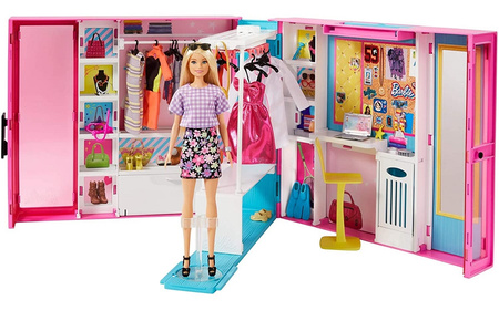 La garde-robe de rêve de Barbie avec une poupée et des accessoires GBK10