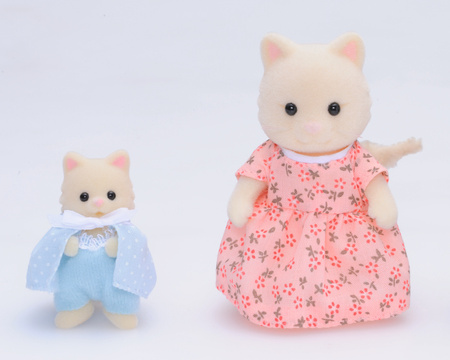 Sylvanian Families Nouveau-né avec mère et layette 05433