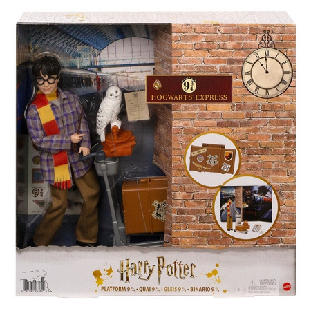 Harry Potter Set with a Peron 9 3/4 GXW31 doll