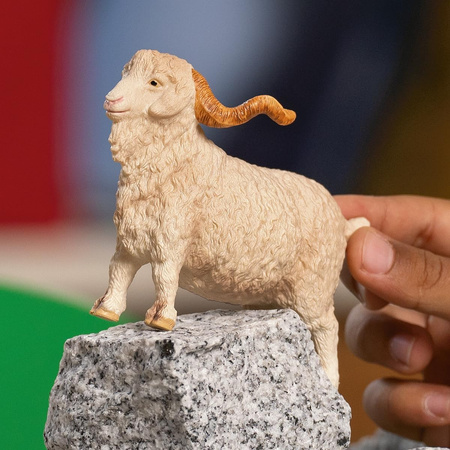 Schleich Angora goat figurine 13970 89330