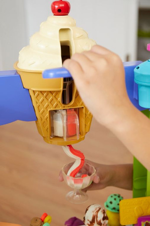 Play-Doh Play-Doh Big ice cream parlor on wheels F1039