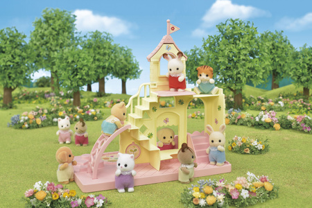 Sylvanian Families Castle Playground 05319