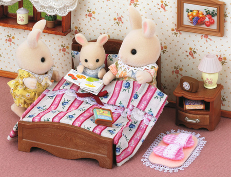 Sylvanian Families Double Bed 05019