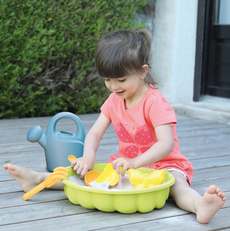 Mini sandbox with accessories for children 850204