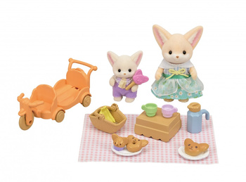 SYLVANIAN Families Desert foxes on a picnic 05698