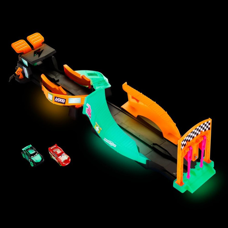 Night race track glow in the dark Cars HPD80