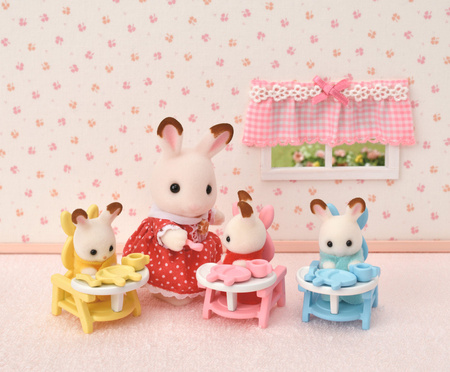 Sylvanian Families Bunnies Triplets with Chocolate Ears 05532