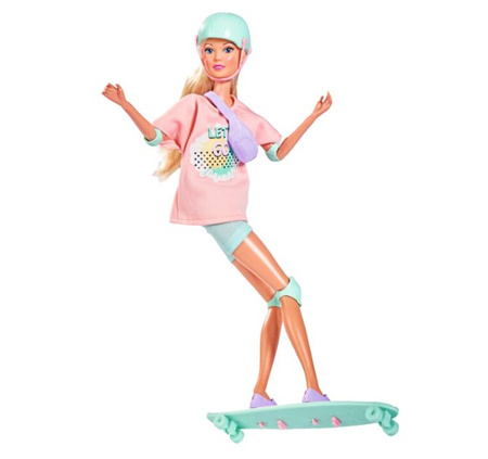 Steffi sur un longboard pour enfants 573-3580