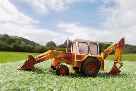 Rusty JCB 3C Mark III excavator model 43280