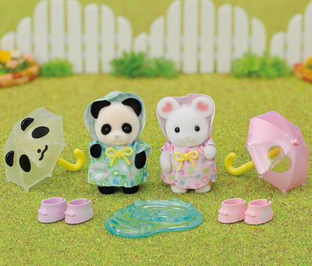 SYLVANIAN walk with Baby Duo umbrellas 05748