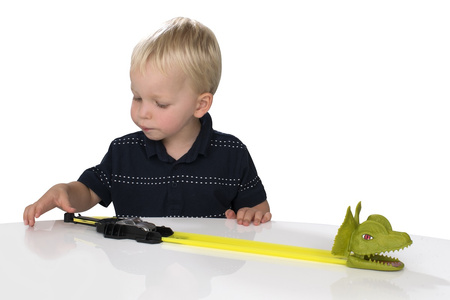 Piste d'attaque de dinosaures avec 3 voitures 1416576