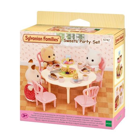 Table SYLVANIAN, chaises et plein de friandises 05742